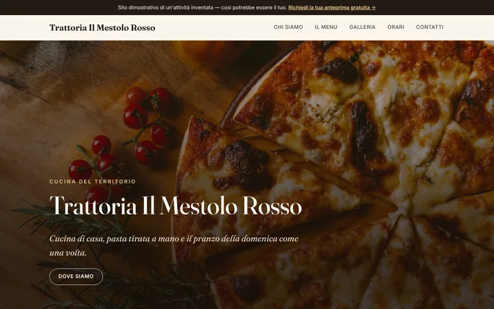 Il sito d’esempio della Trattoria Il Mestolo Rosso visto su un computer